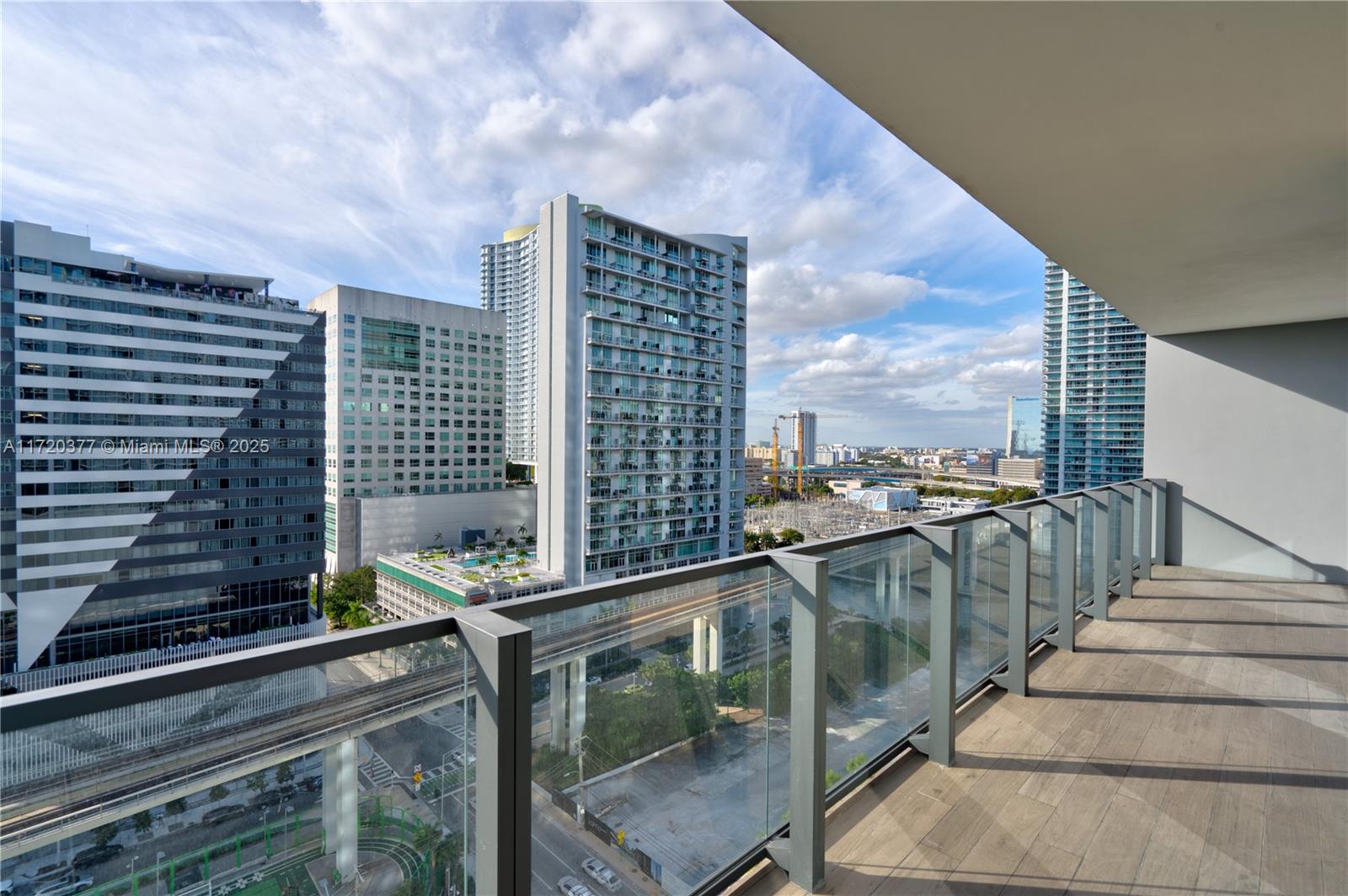 88 SW 7th St #1110, Miami FL 33130