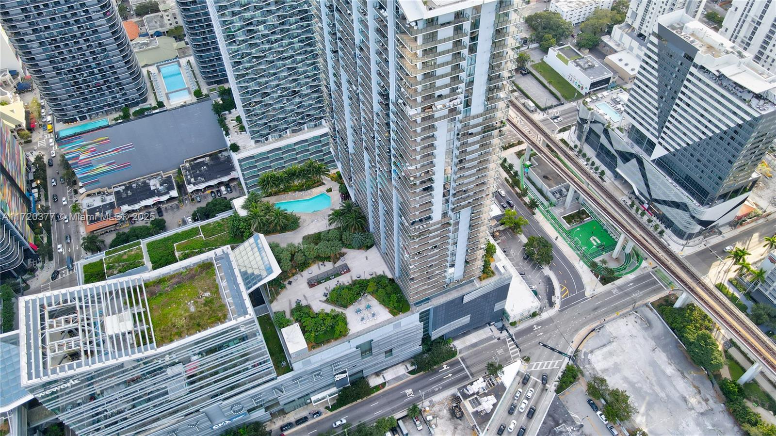 88 SW 7th St #1110, Miami FL 33130