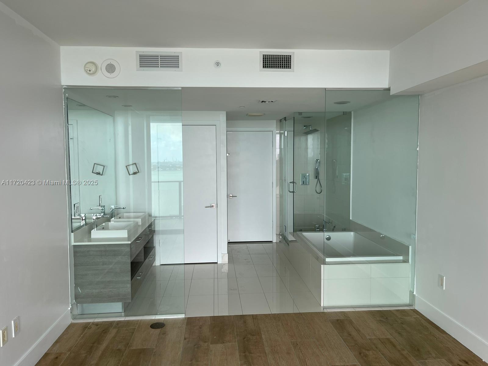 650 NE 32 Street #1805, Miami, Florida image 11