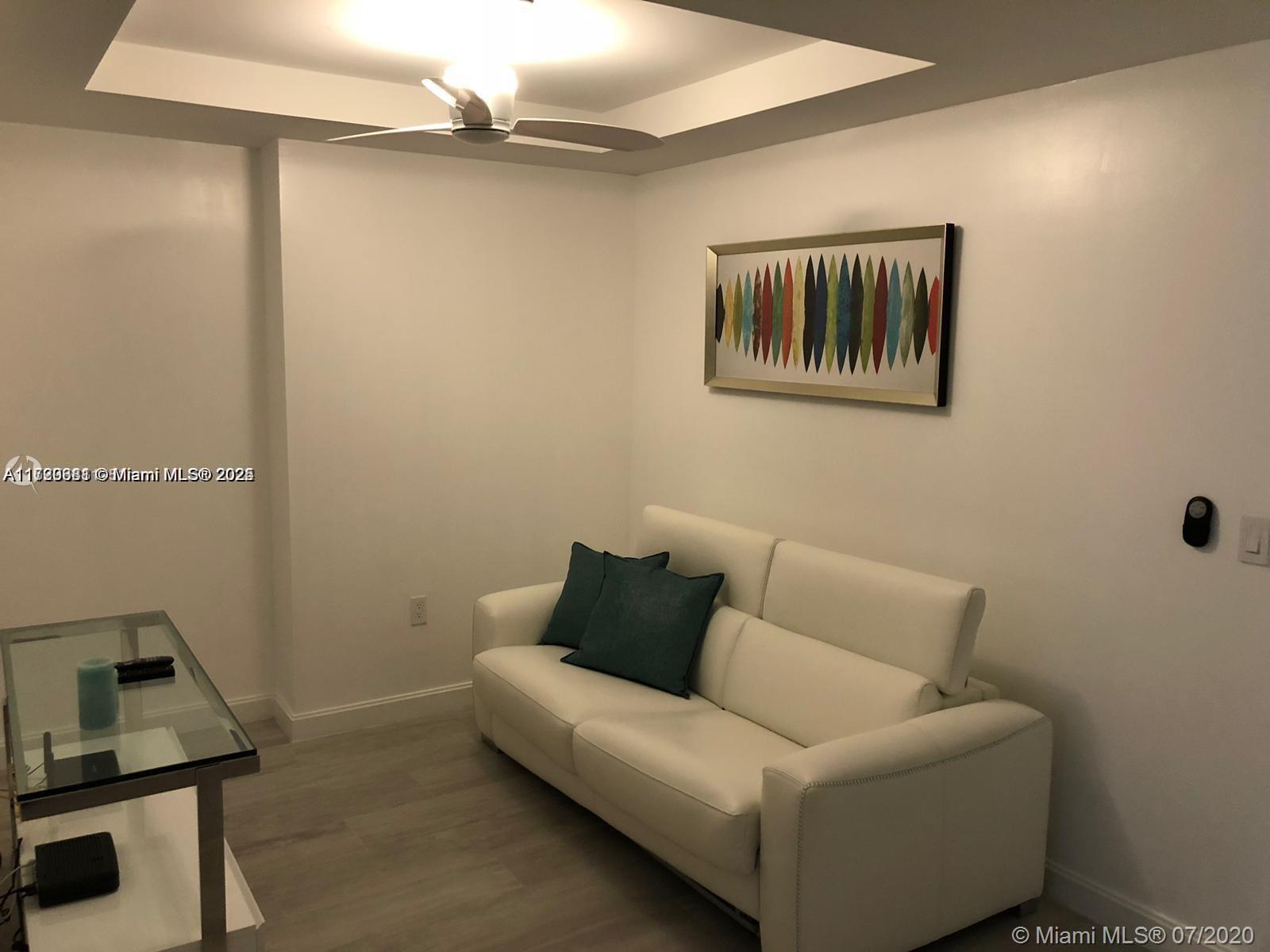 55 SW 9th St #2604, Miami FL 33130