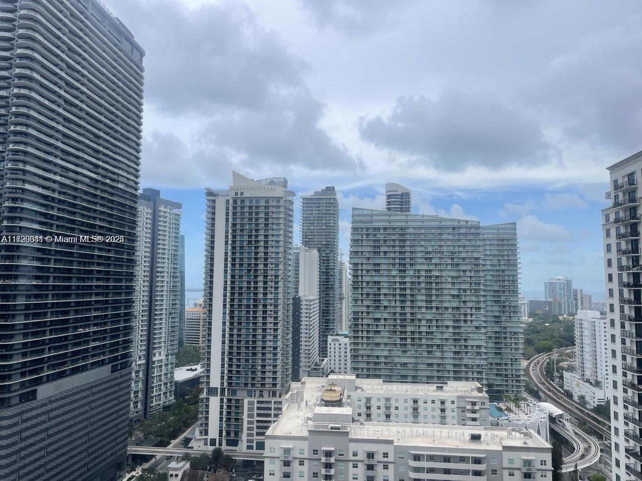 55 SW 9th St #2604, Miami FL 33130