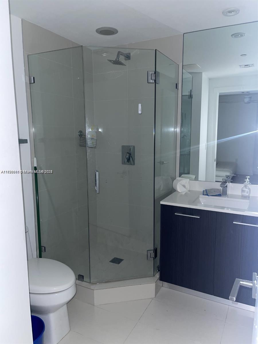 55 SW 9th St #2604, Miami FL 33130