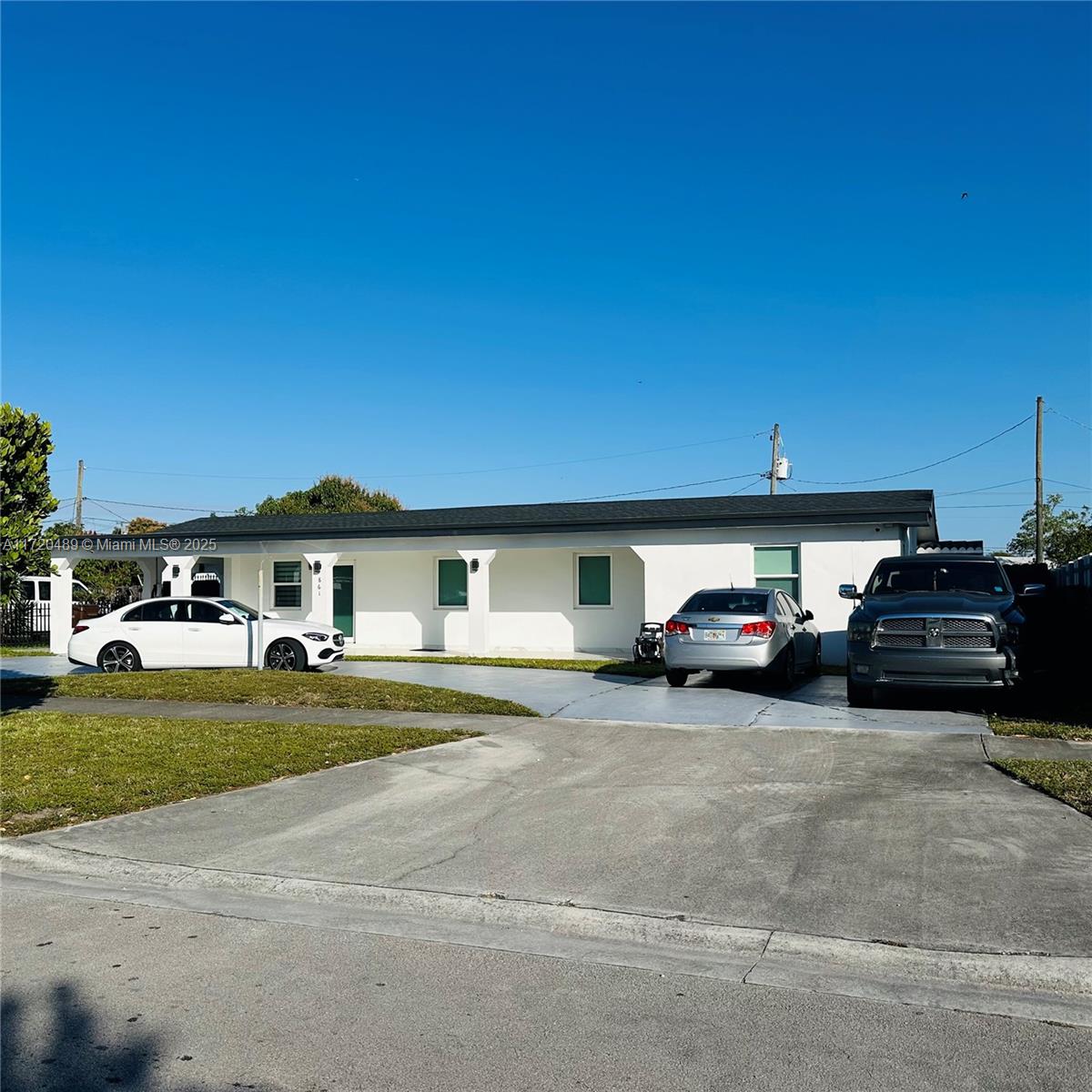 861 E 33rd St, Hialeah, Florida image 1