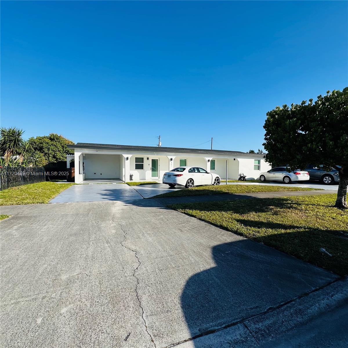 861 E 33rd St, Hialeah, Florida image 3