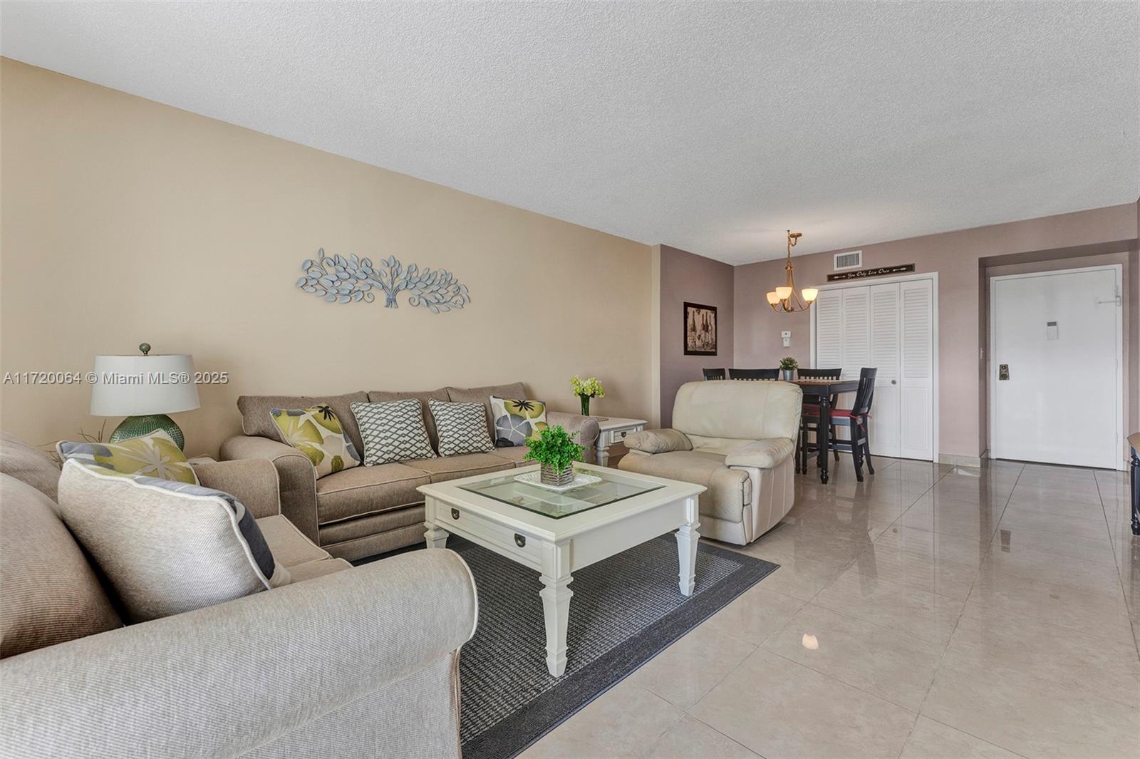 4350 Hillcrest Dr #705, Hollywood, Florida image 13