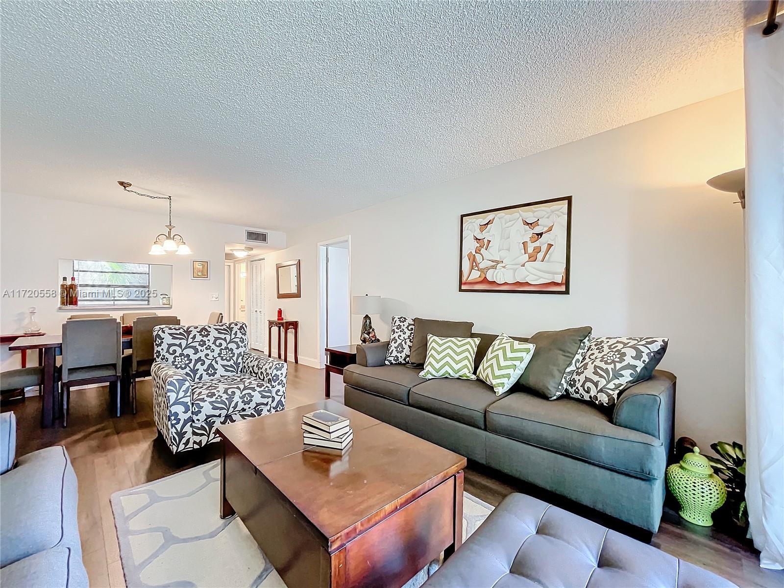 1000 Colony Point Cir #205, Pembroke Pines, Florida image 3