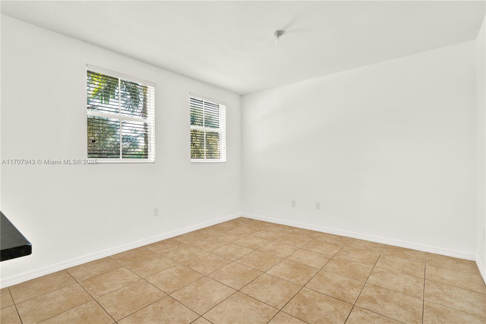 10870 NW 88th Ter #214, Doral, Florida image 12