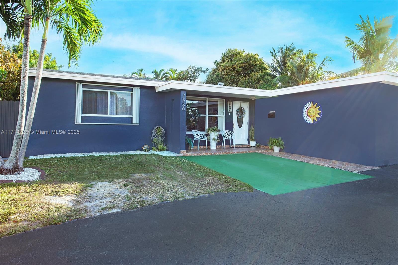 7580 Eaton St, Hollywood, Florida image 3