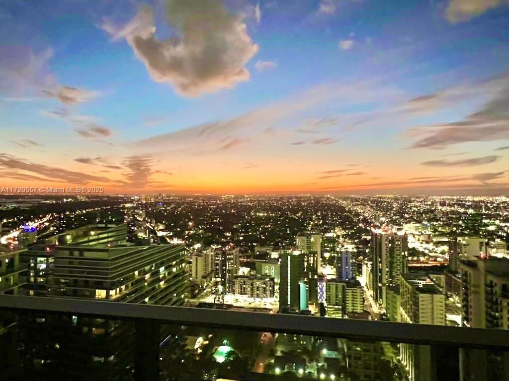 1000 Brickell Plz #4806, Miami FL 33131