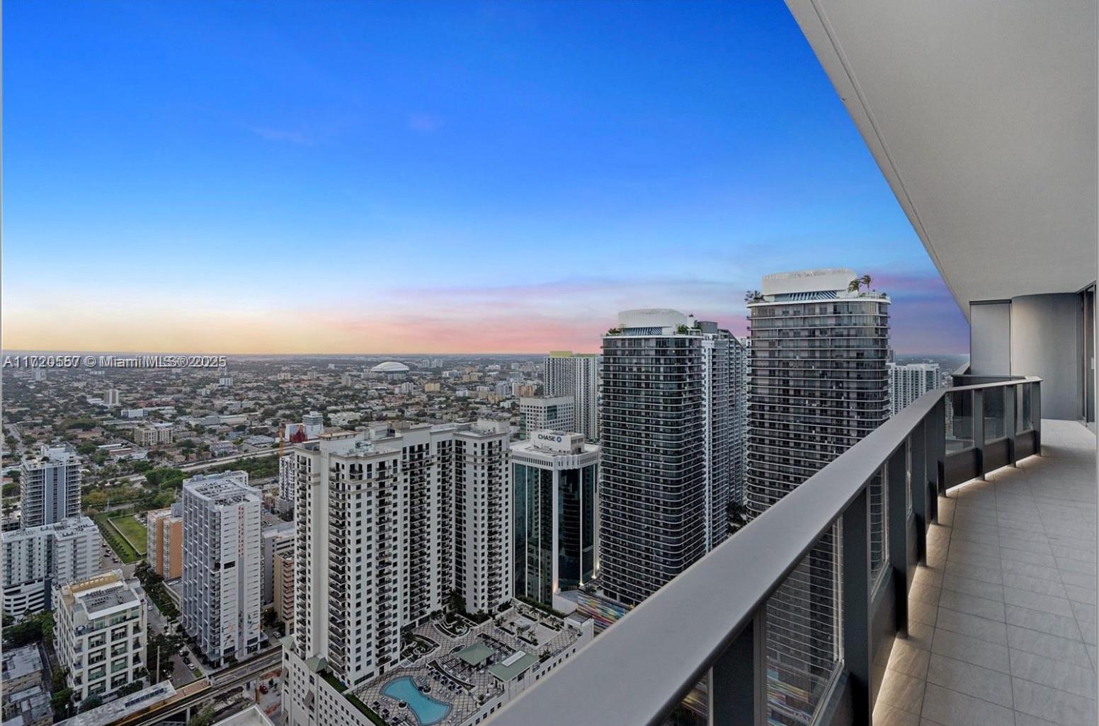 1000 Brickell Plz #4806, Miami FL 33131