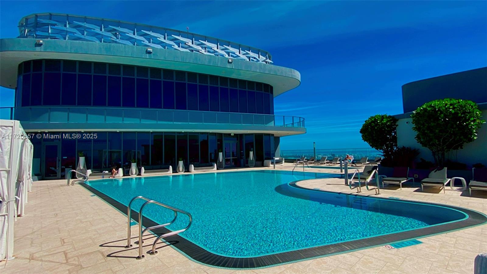 1000 Brickell Plz #4806, Miami FL 33131