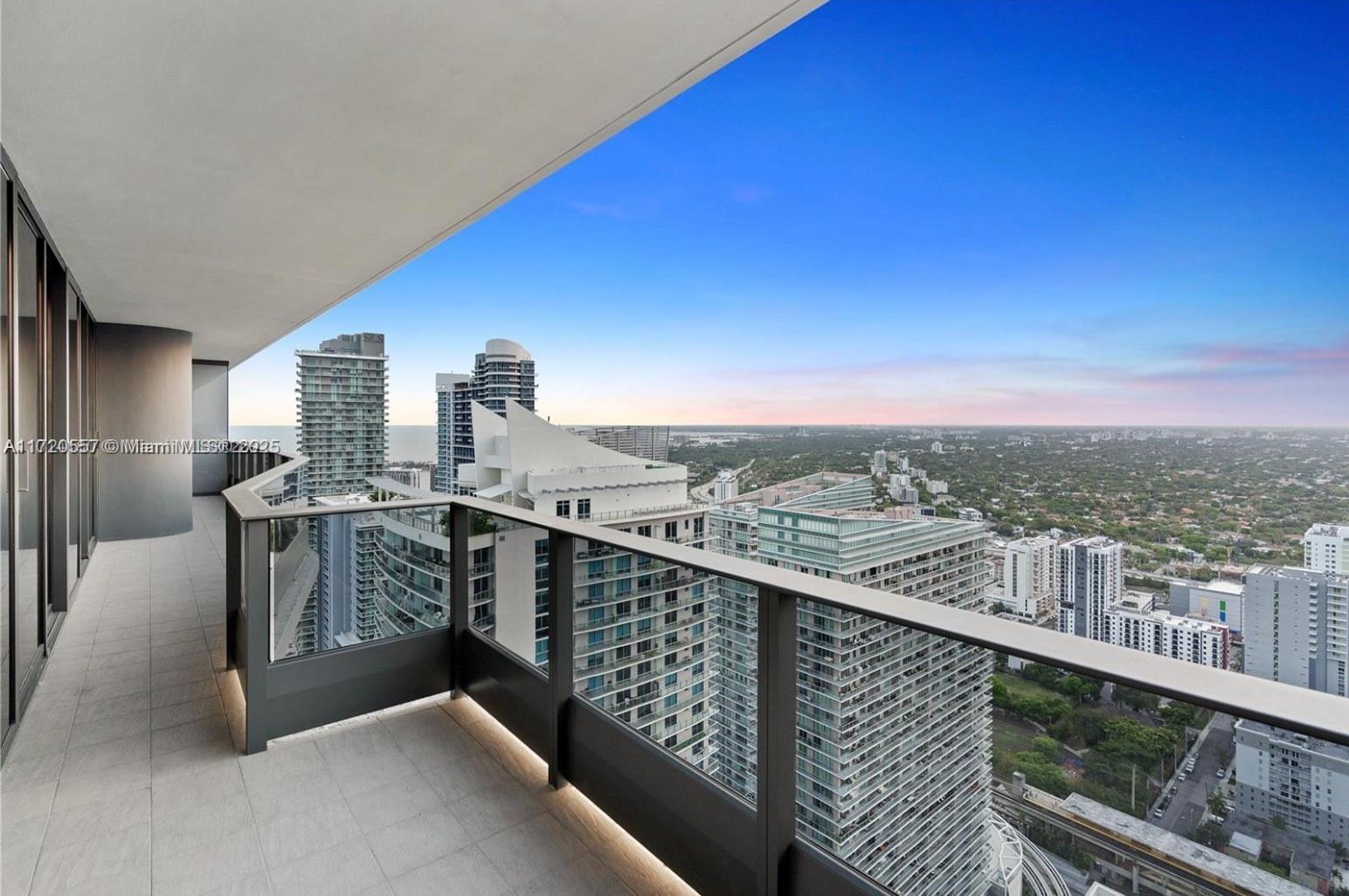 1000 Brickell Plz #4806, Miami FL 33131