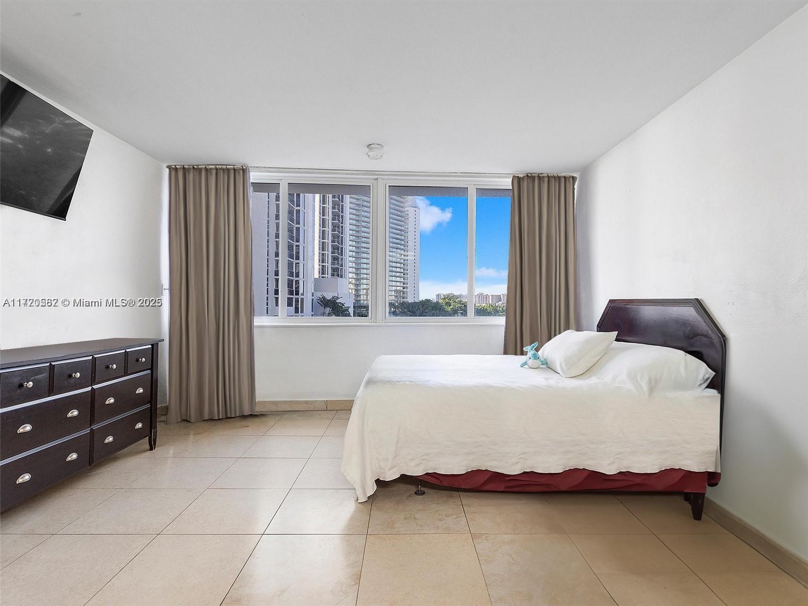 19201 Collins Ave #443, Sunny Isles Beach, Florida image 8