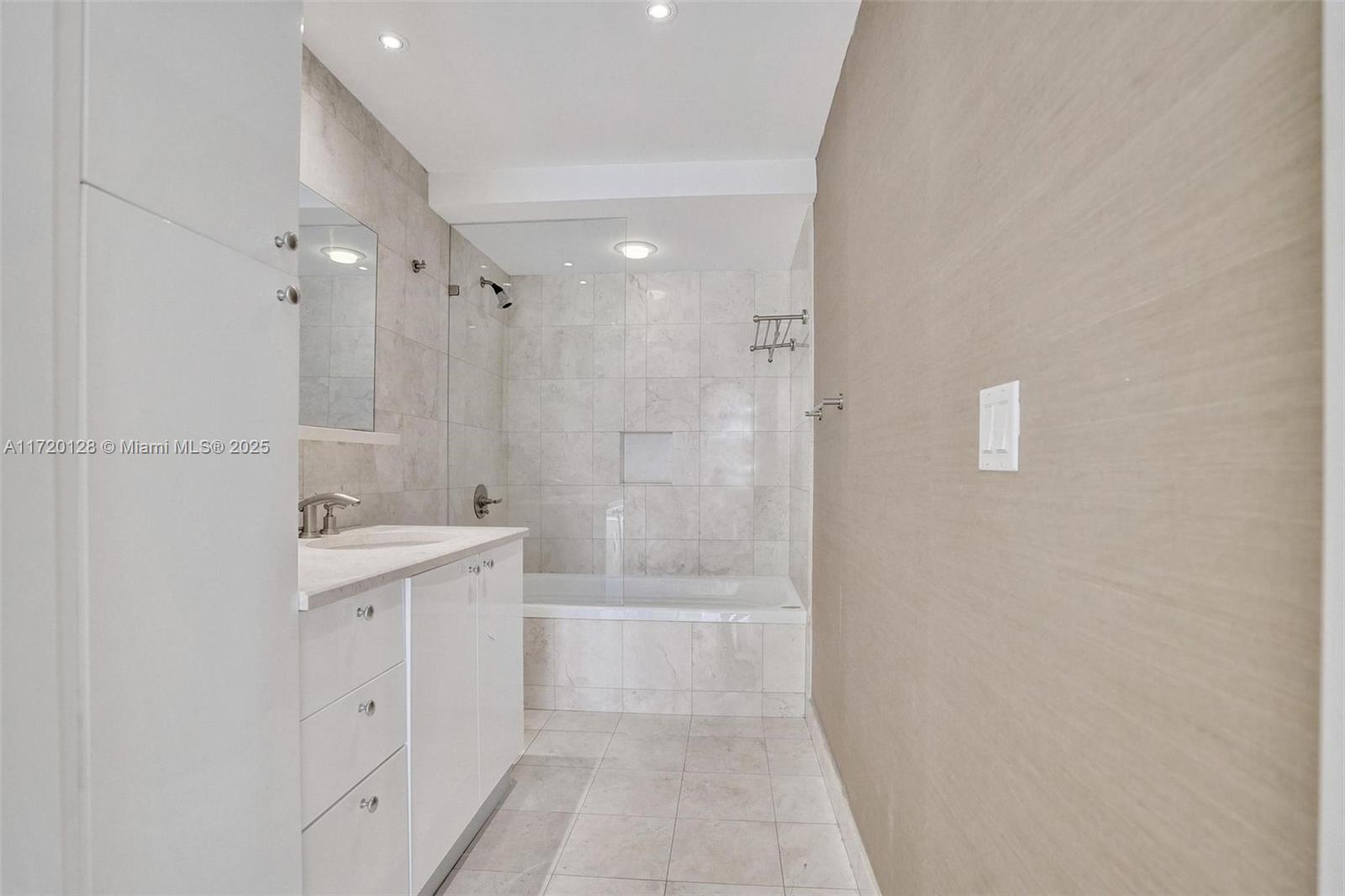 901 Brickell Key Blvd #2302, Miami FL 33131