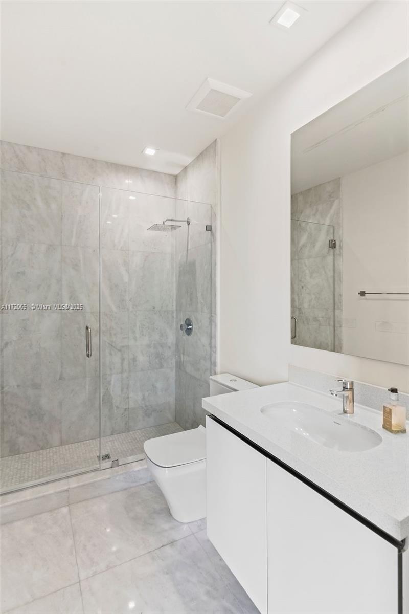 718 Valencia Ave #408, Coral Gables FL 33134