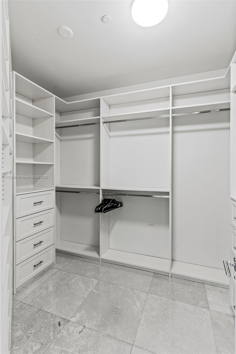718 Valencia Ave #408, Coral Gables FL 33134