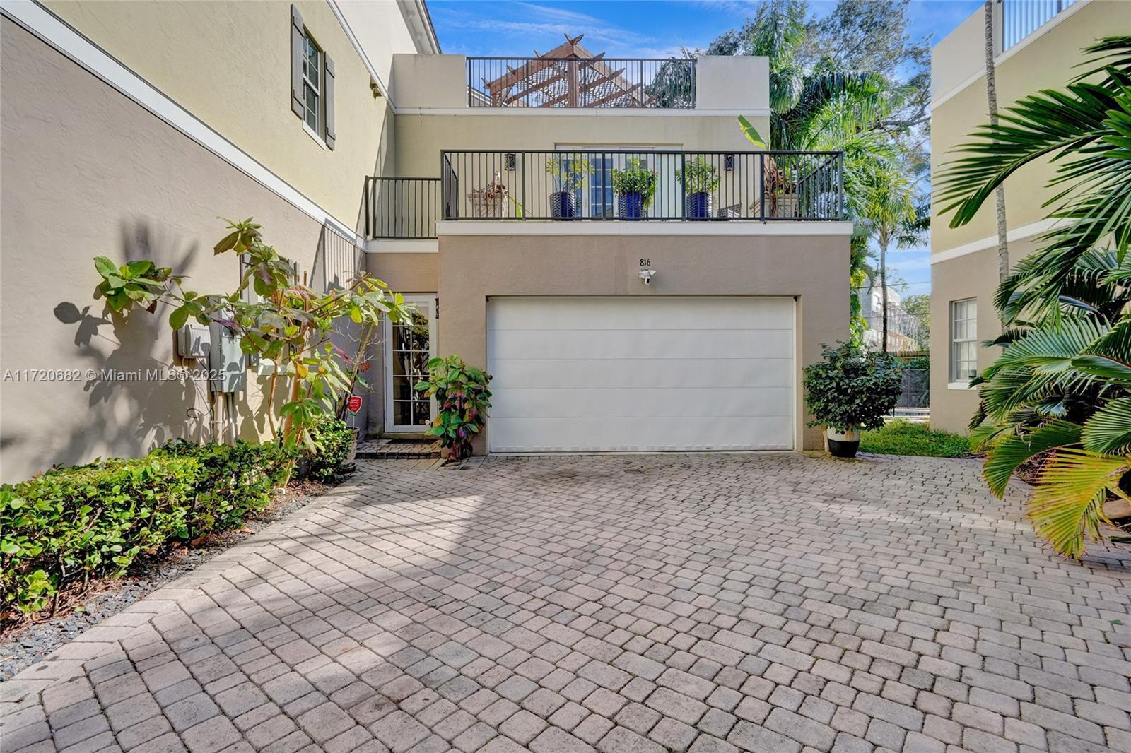 816 SW 10th St, Fort Lauderdale, Florida image 2