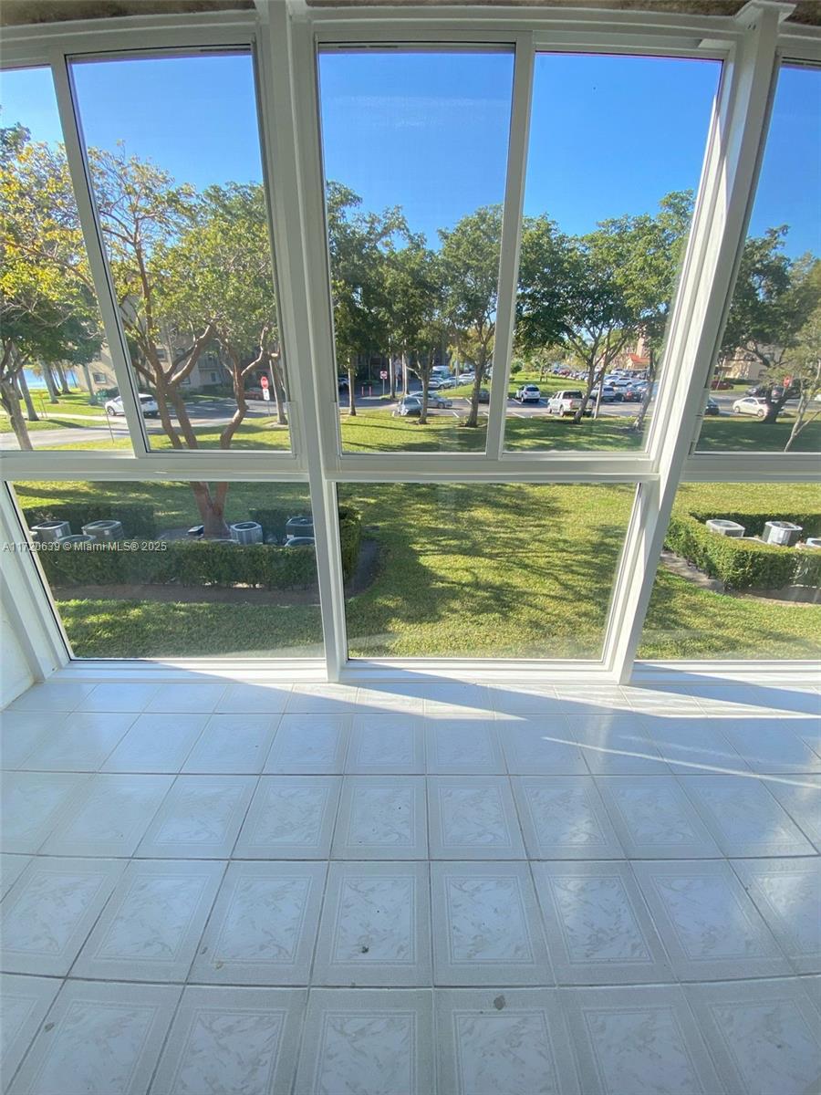 1100 SW 130th Ave #207H, Pembroke Pines, Florida image 12