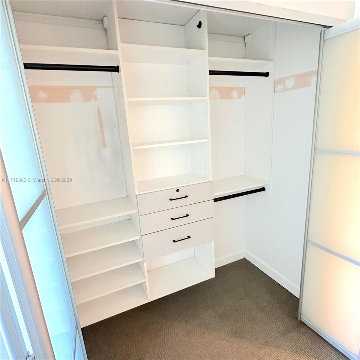 300 S Pointe Dr #704, Miami Beach FL 33139