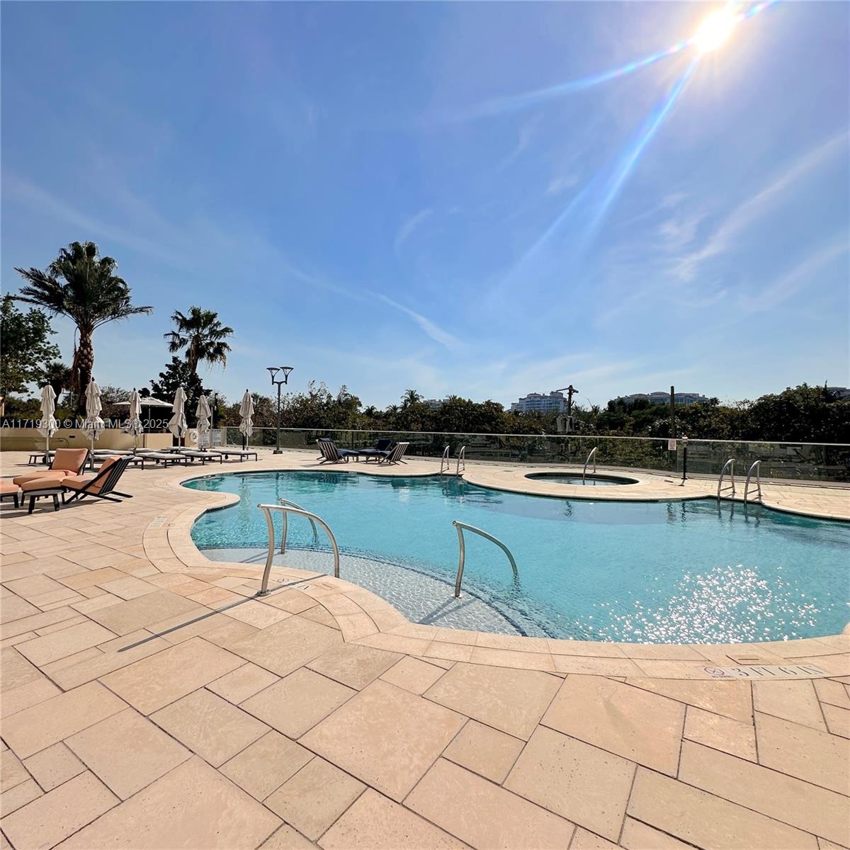 300 S Pointe Dr #704, Miami Beach FL 33139