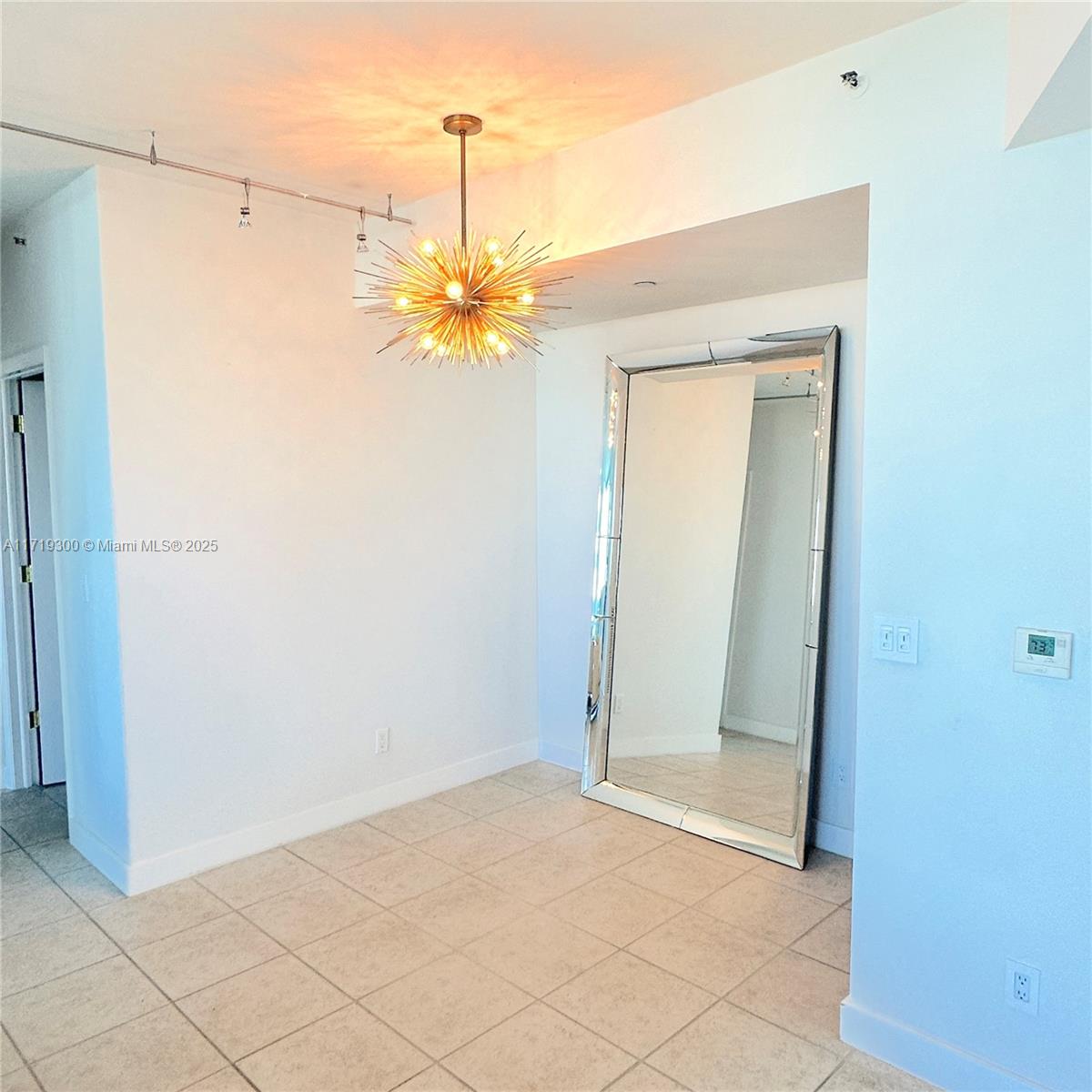 300 S Pointe Dr #704, Miami Beach FL 33139