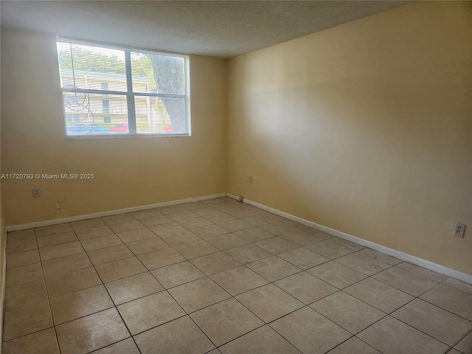 9091 Lime Bay Blvd #110, Tamarac, Florida image 19