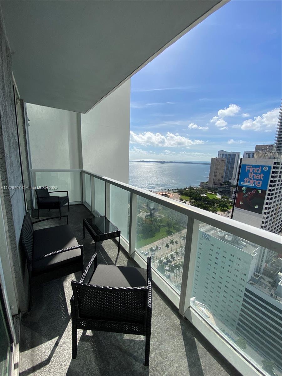 244 Biscayne Blvd #3205, Miami FL 33132