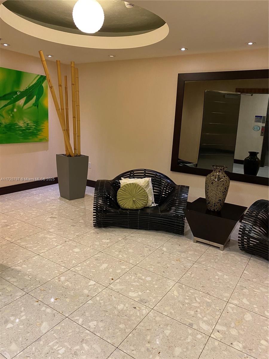 244 Biscayne Blvd #3205, Miami FL 33132