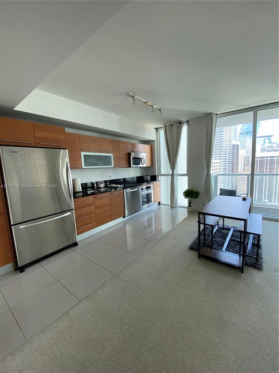 244 Biscayne Blvd #3205, Miami FL 33132