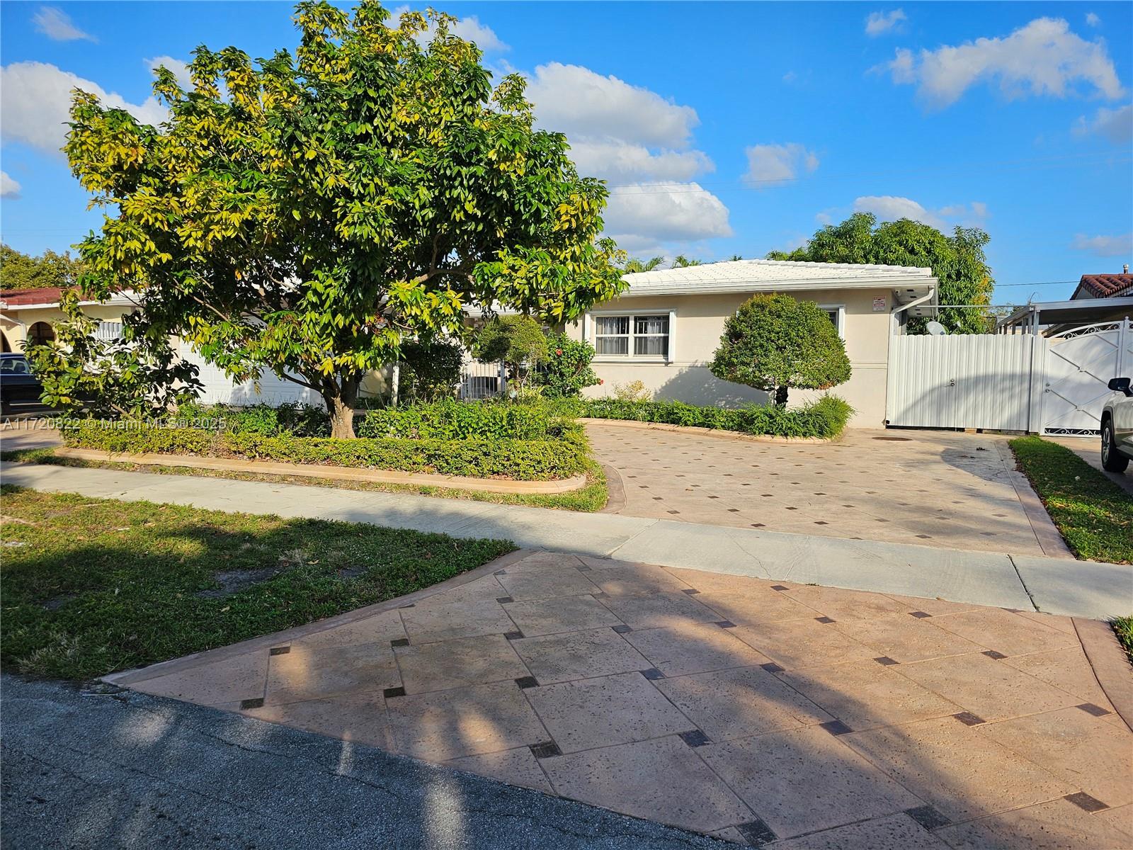 11201 NW 59th Ct, Hialeah, Florida image 4