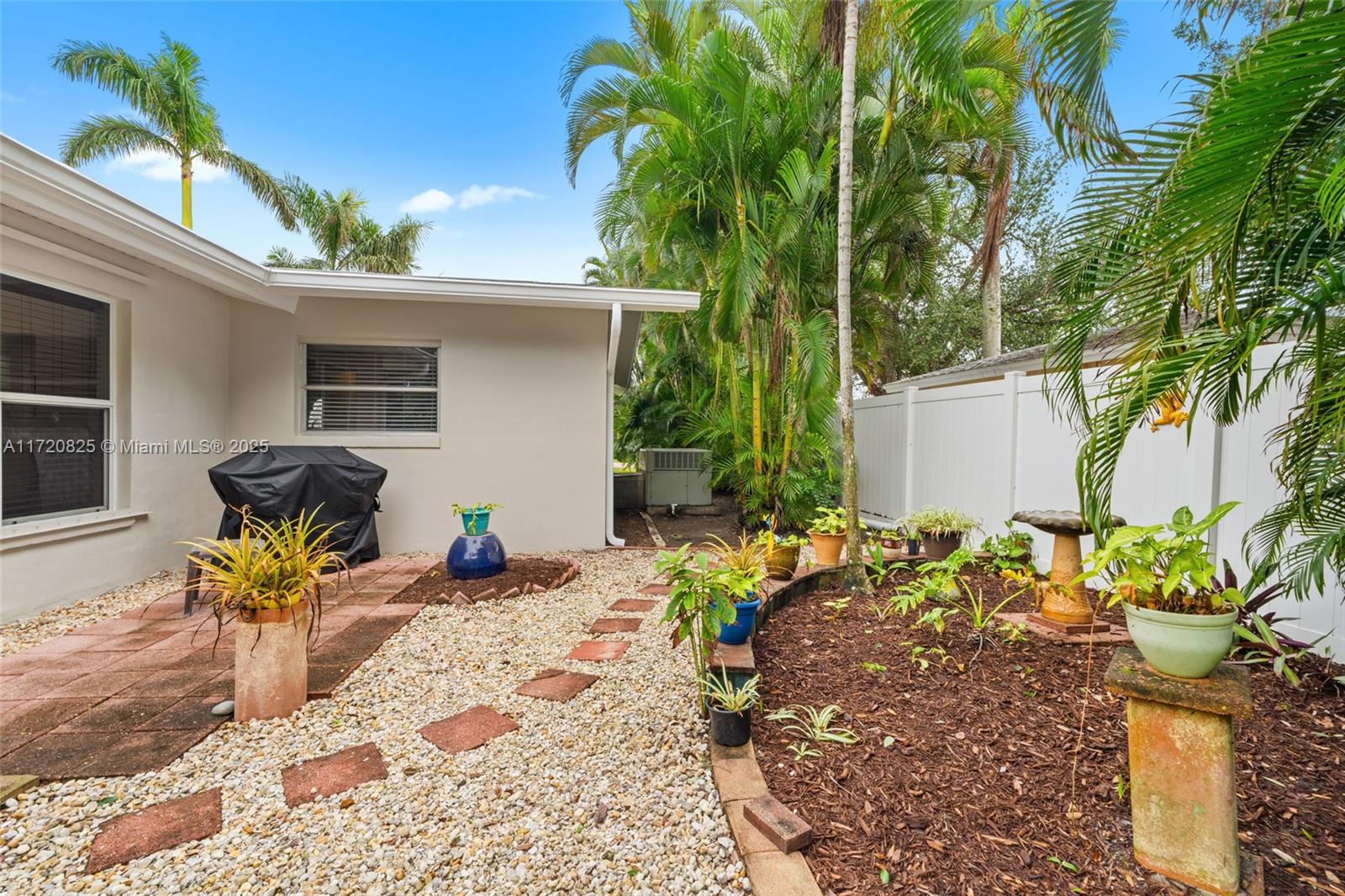 Residential, Cape Coral, Florida image 31