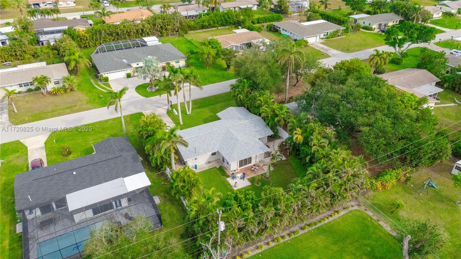 Residential, Cape Coral, Florida image 38