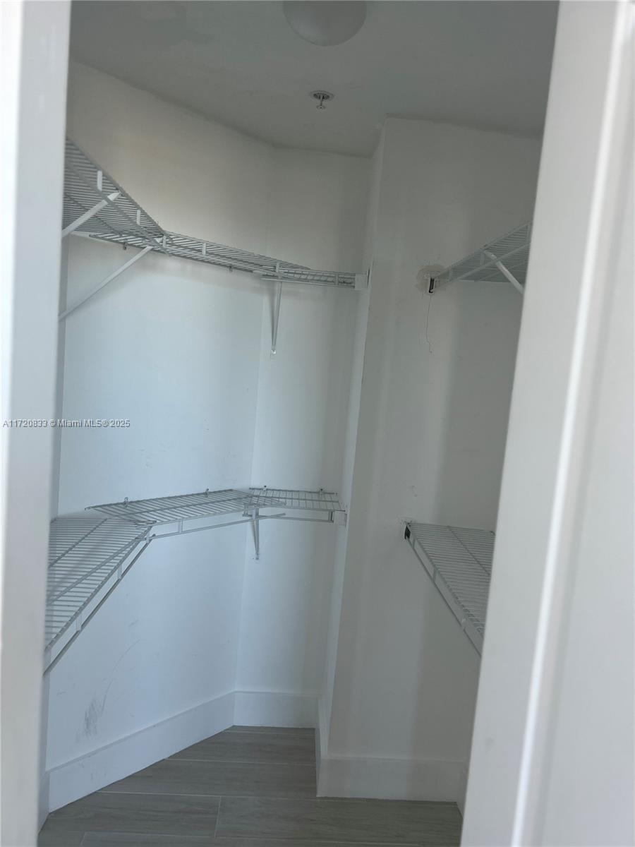 7910 Harbor Island Dr #408, North Bay Village FL 33141