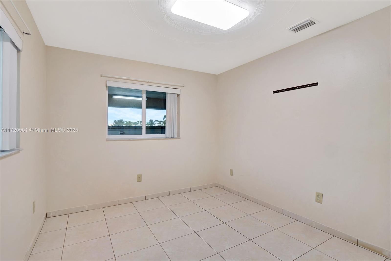 2445 SW 25 Street, Cape Coral, Florida image 29