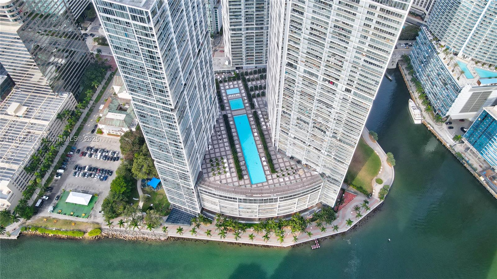 495 Brickell Ave #3611, Miami FL 33131