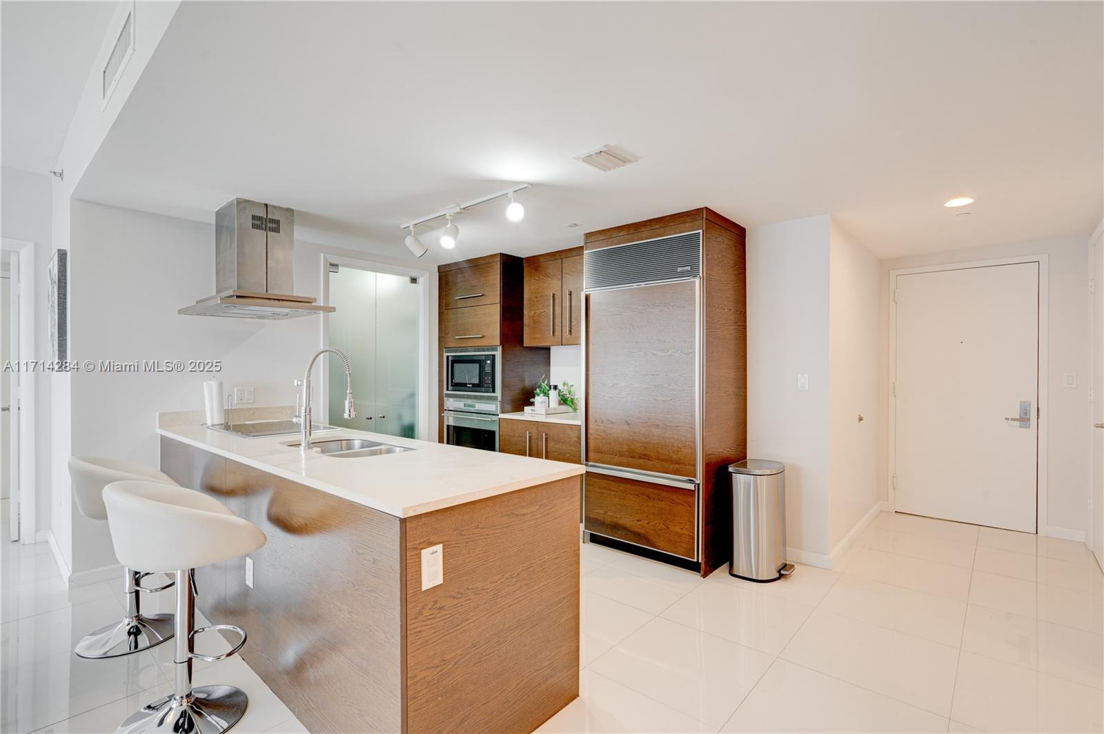 495 Brickell Ave #3611, Miami FL 33131