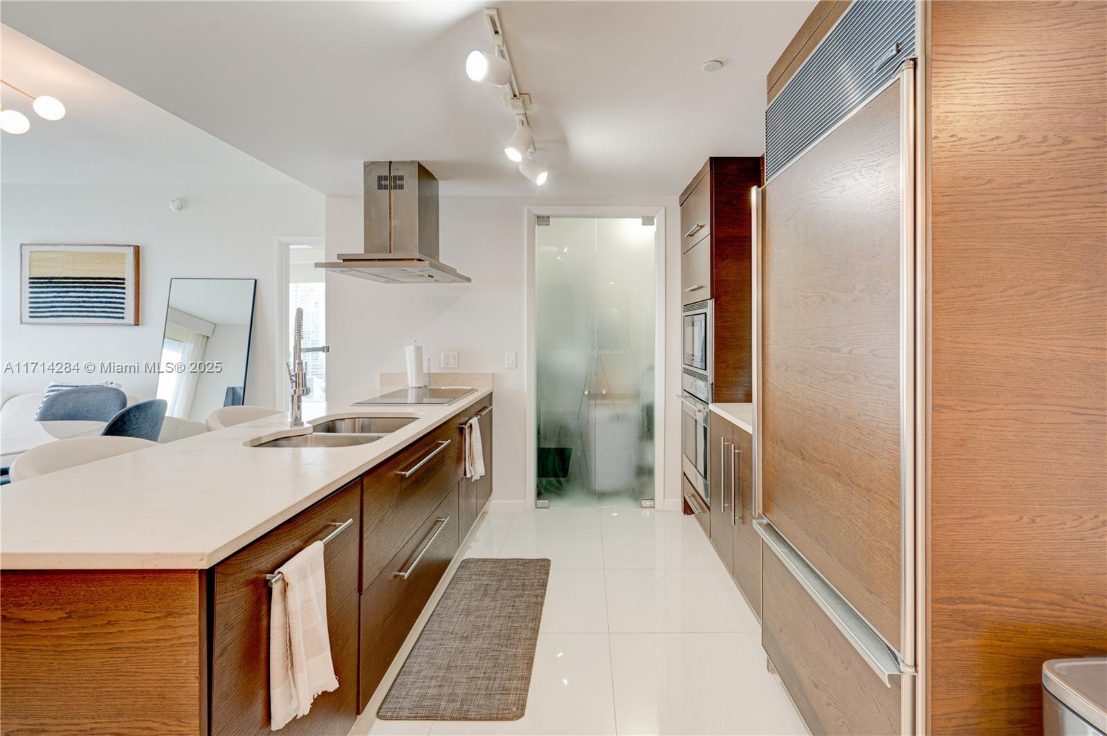 495 Brickell Ave #3611, Miami FL 33131