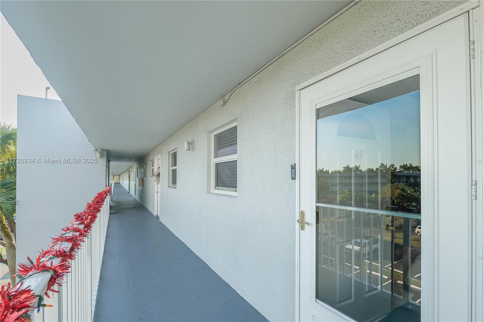 109 Royal Park Dr #4F, Oakland Park, Florida image 33