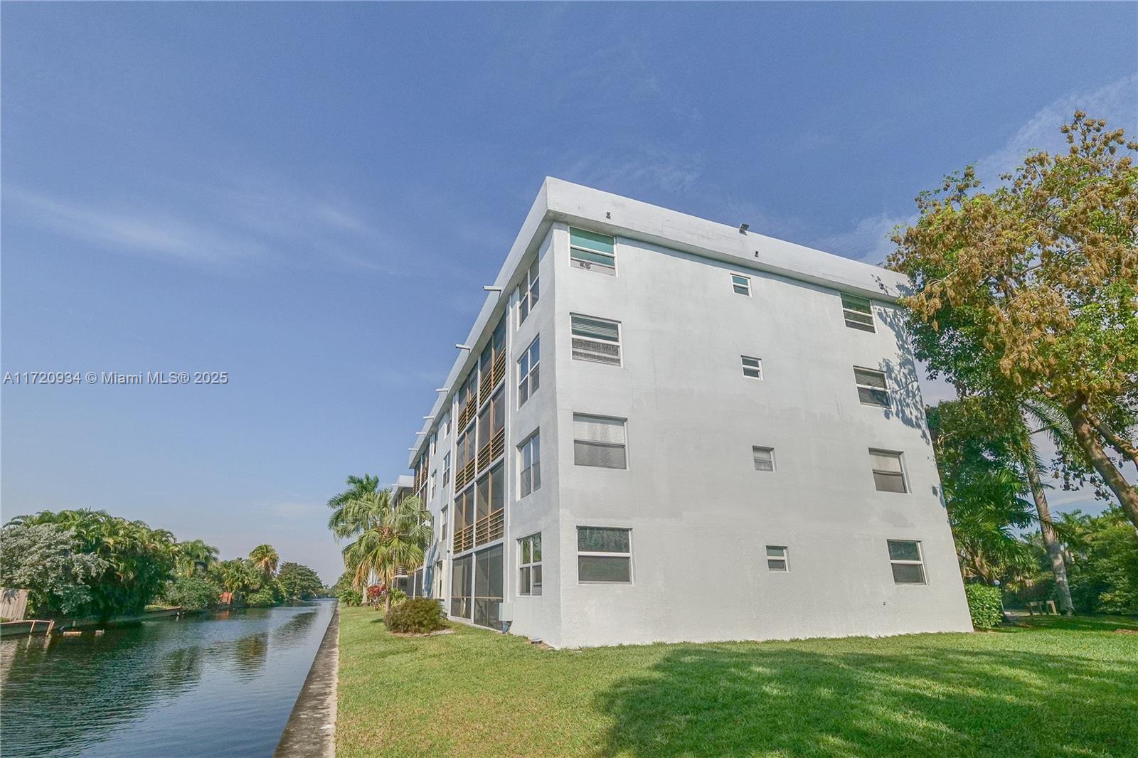 109 Royal Park Dr #4F, Oakland Park, Florida image 40