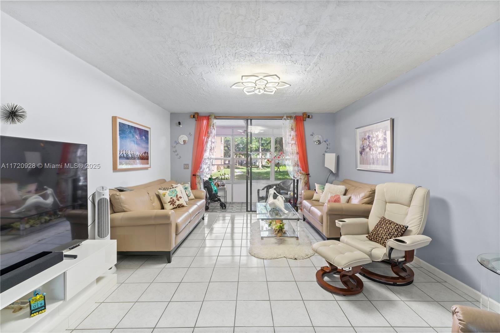 2871 Somerset Dr #102, Lauderdale Lakes, Florida image 26