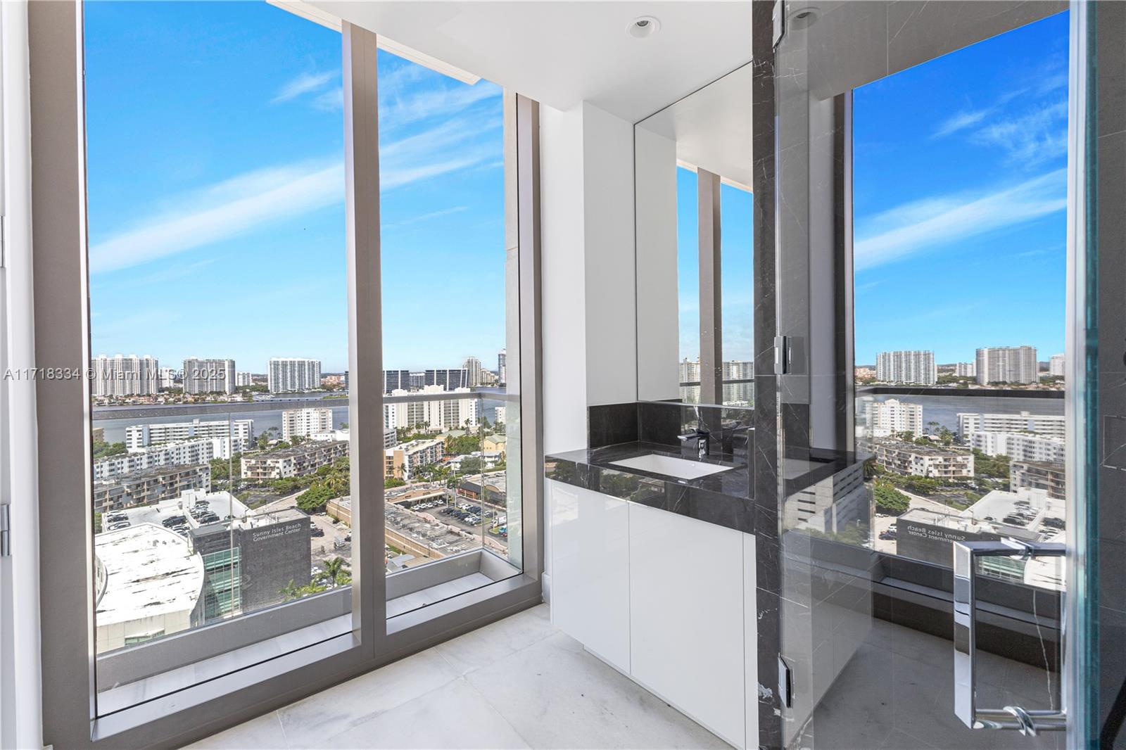 17975 Collins #1802, Sunny Isles Beach, Florida image 28