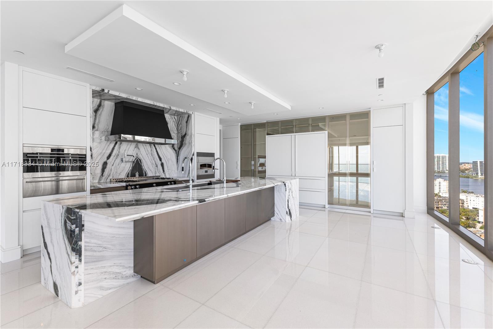 17975 Collins #1802, Sunny Isles Beach, Florida image 5