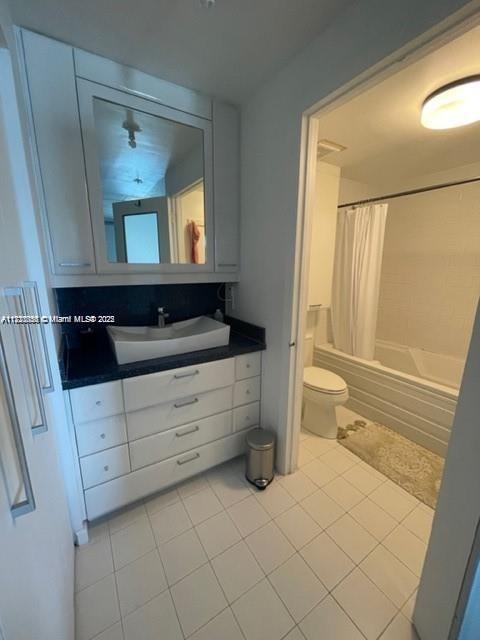 690 SW 1st Ct #1713, Miami FL 33130
