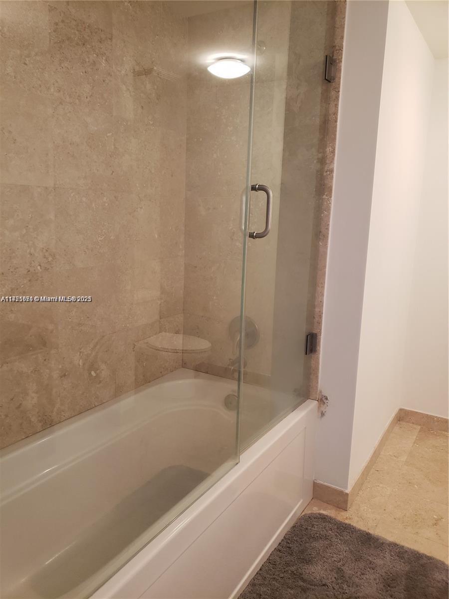 350 S Miami Ave #1605, Miami FL 33130