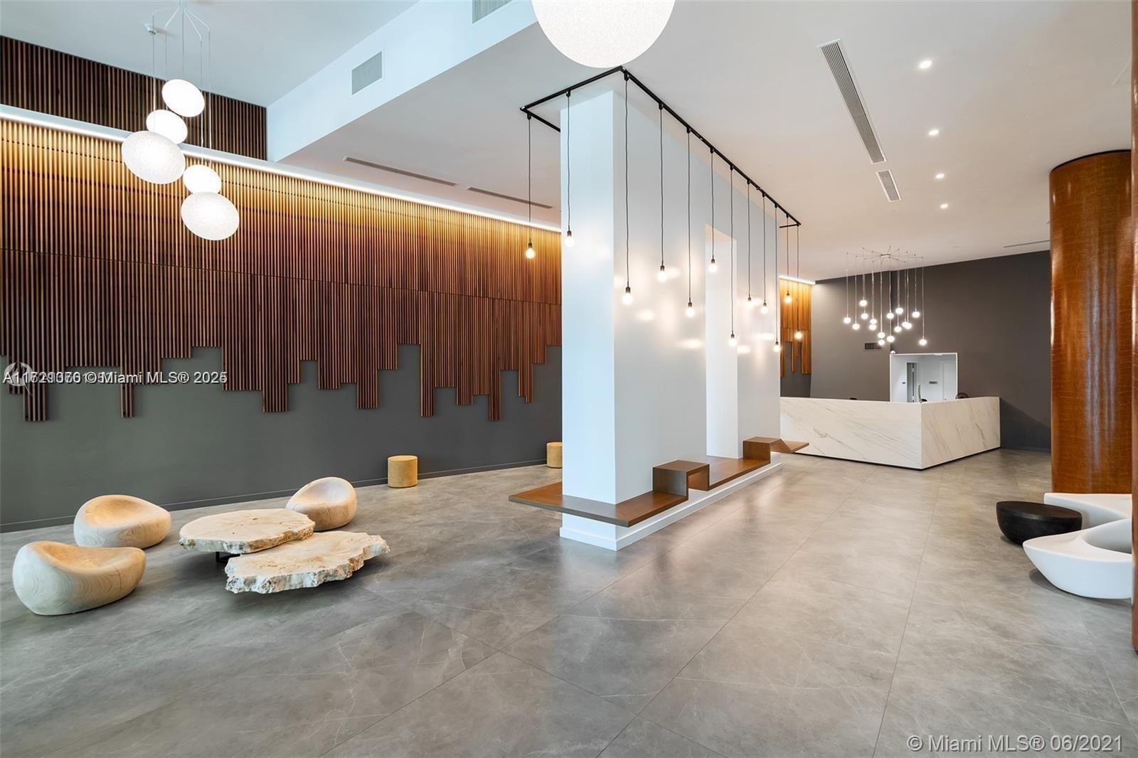350 S Miami Ave #1605, Miami FL 33130