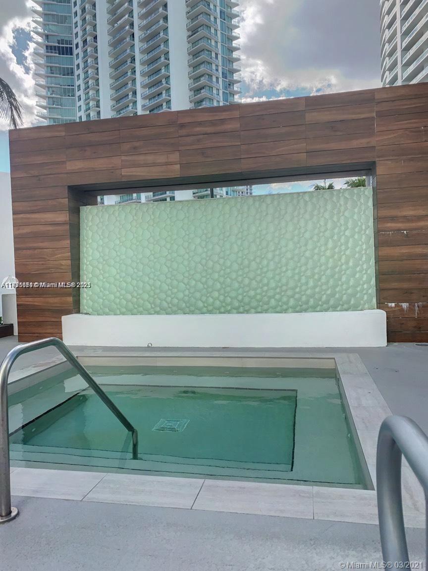 350 S Miami Ave #1605, Miami FL 33130
