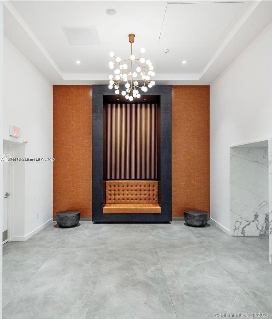 350 S Miami Ave #1605, Miami FL 33130
