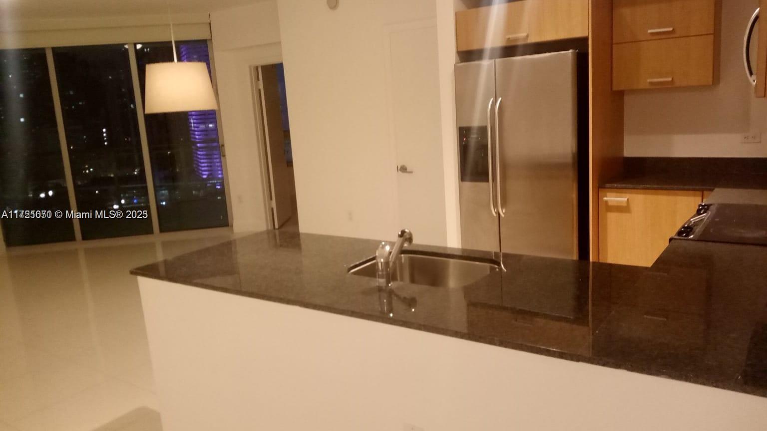 350 S Miami Ave #1605, Miami FL 33130
