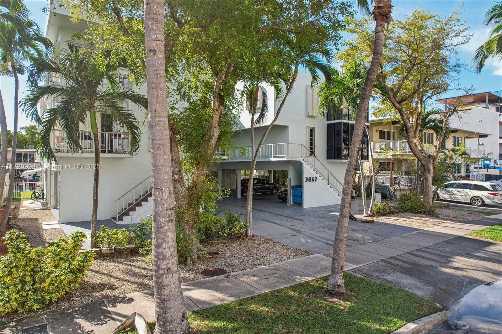 3862 NE 171st St #E, North Miami Beach, Florida image 18