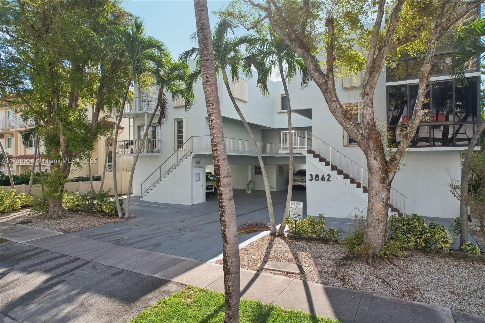 3862 NE 171st St #E, North Miami Beach, Florida image 37